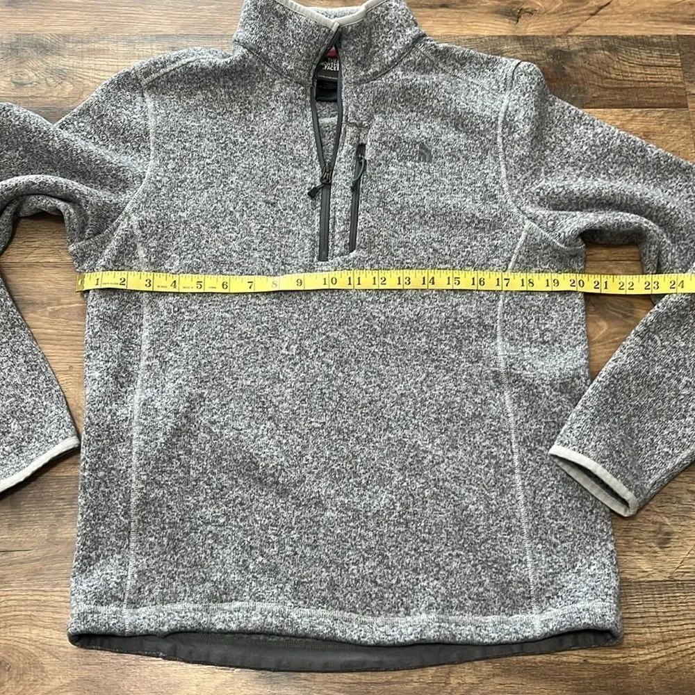 The North Face 1/4 zip pullover size medium